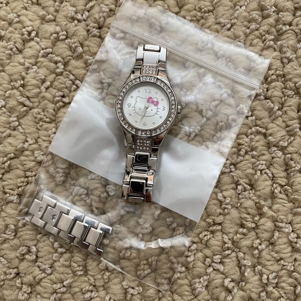 Hello Kitty Watch Women’s (Adult) - Picture 6 of 7